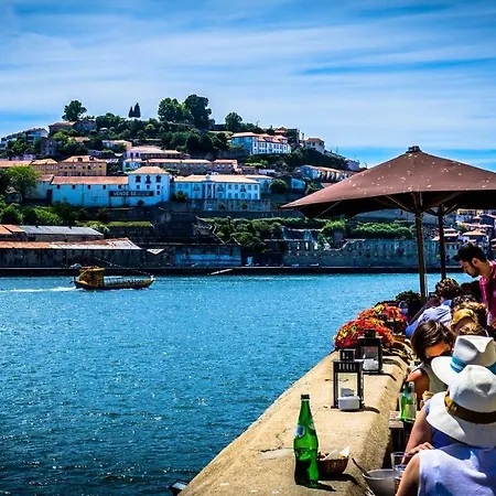 Апартаменты Rua Da Silveira